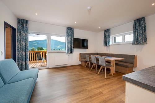 3 bedrooms, 4 beds
