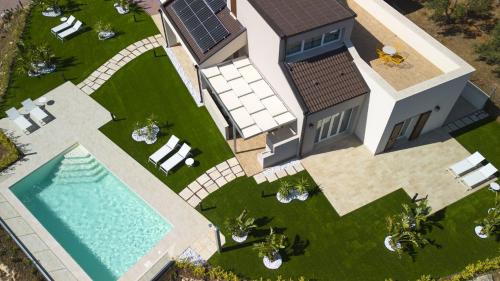 Villa Aversa by PosarelliVillas - image 2