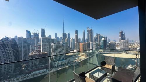 AWS Holiday Homes - Iconic Burj Khalifa Views, Dubaj