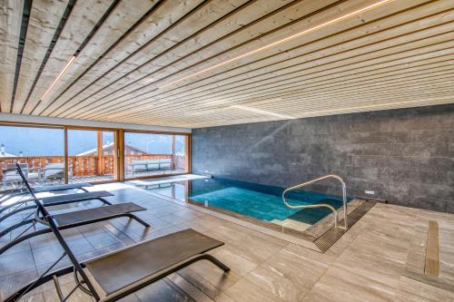 Apartment w pool and spa Montagnier B41