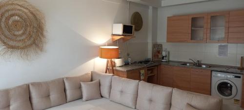 chott meriem avec terrasse sur la mer in Chatt Mariem