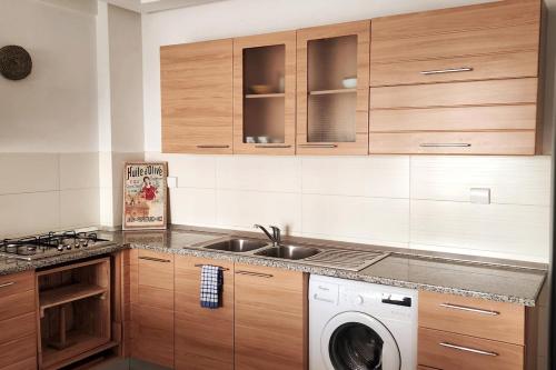 chott meriem avec terrasse sur la mer in Chatt Mariem