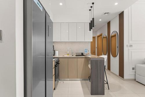 Prestige 2BR Luxury Apartment Burj Royale, Dubaj (zdjęcie 2)