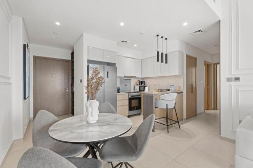 Prestige 2BR Luxury Apartment Burj Royale, Dubaj (zdjęcie 6)