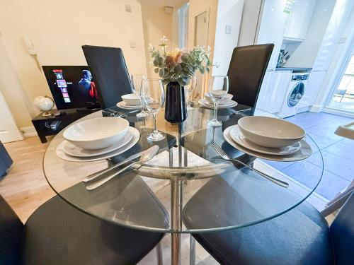 Charming flat with private garden in Finsbury Park - image 12