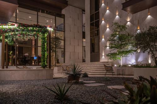 حديقة, فندق ليـــــورا حي الياسمين in الياسمين