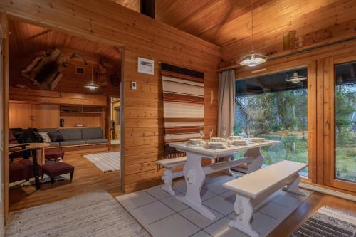 Four Seasons B22 by Hi Ylläs (Four Seasons B22 by Hi Yllas) in يلاسجارفى