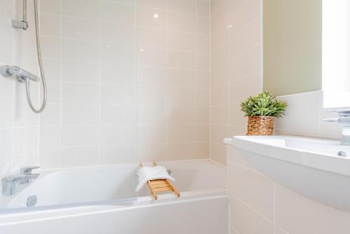 Modern House 2 Bedroom 5 Beds, Manchester (photo 9)