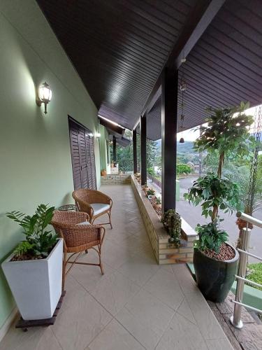 Casa inteira 3 quartos Centro Pomerode Pousada in ริเบย์เราอาเรยา