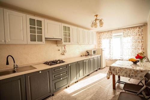 virtuve, River House in Beskajnara