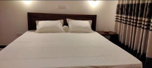 Aloka Apartments - image 2