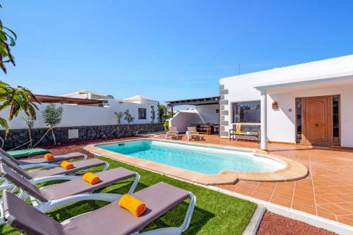 Villa Elly by Villa Plus