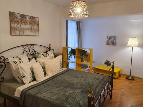 Yellow Studio - Calea Victoriei, Bukurešť (fotografie 6)