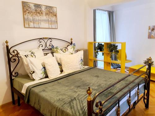 Yellow Studio - Calea Victoriei, Bukurešť (fotografie 5)