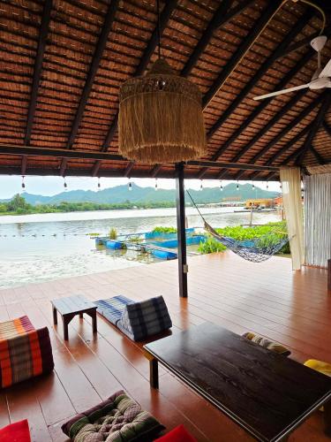 D Hostel by the river