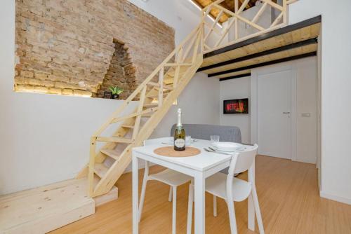 1CLI19 -Duomo-Loreto- Central - Boho-Style, Mediolan