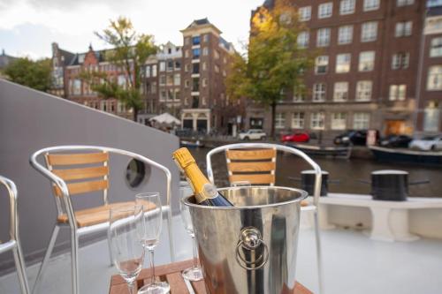 Luxury suite on houseboat, Ámsterdam (foto 5)