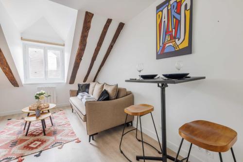 Charming studio - INVALIDES - Mobility lease - image 3