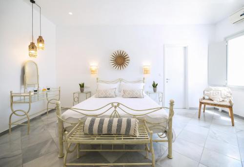Christiana Hotel in Paros