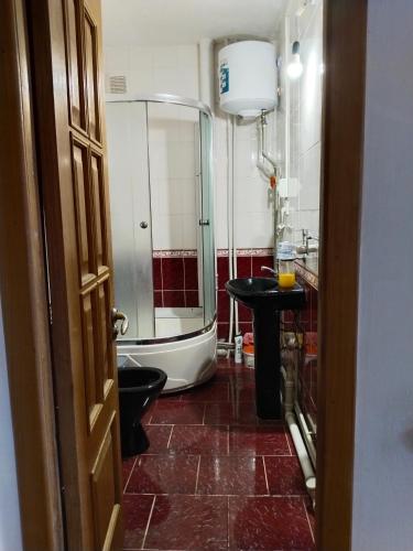 На площади 2 in Kyzyłorda