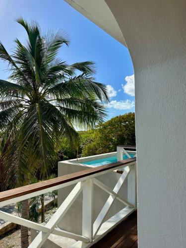 Casa Nomad Luxe 2BR Villa, Ocean Views, Pool in George Town