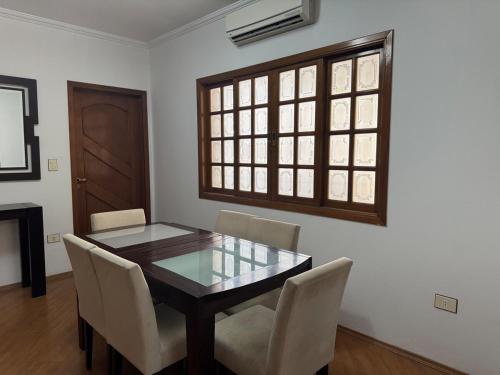 Casa com 3 quartos e 1 suite - para 9 Pessoas in ヴィラ フォルモサ