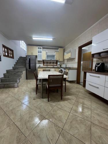 Casa com 3 quartos e 1 suite - para 9 Pessoas in ヴィラ フォルモサ