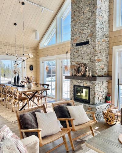 Large lovely mountain house in Vemdalsskalet in Storhagna
