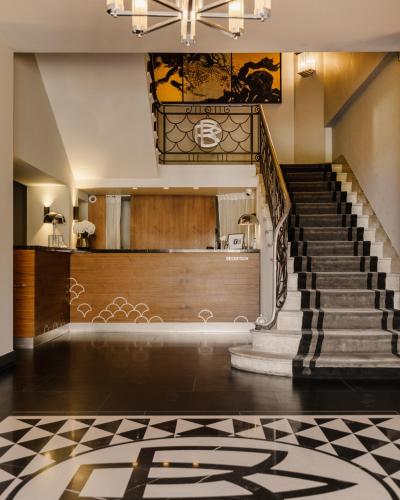 Лоби, Hôtel Les Roches Blanches Cassis (Hotel Les Roches Blanches Cassis) in Касис