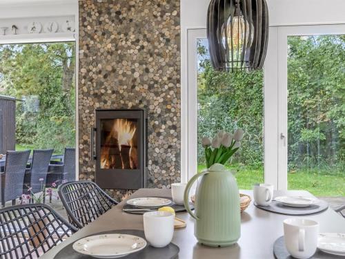 Holiday Home Litle - 30m from the sea by Interhome in 伊德斯特納