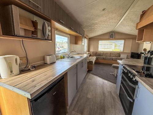 Exterior view, 6 Berth Caravan At Steeple Bay Holiday Park In Essex Ref 36092F in Steeple