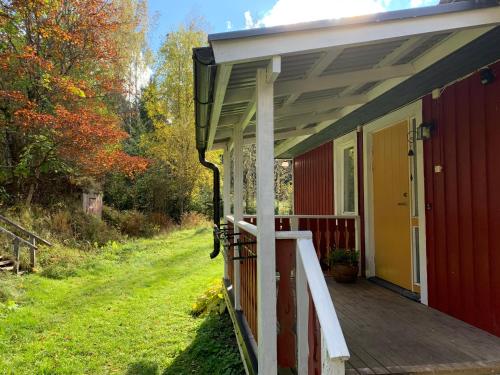 Exterior view, Lysviks guesthouse met ruime tuin en extra service in Lysvik