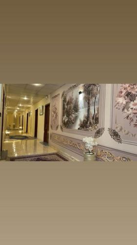 Verssailles Pyramids Hotel - image 4