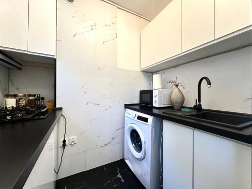 Wita Stwosza Apartment - Self Check-In 20h, Breslau (Foto 8)