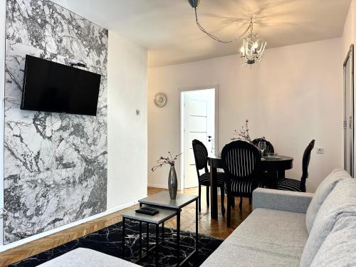 Wita Stwosza Apartment - Self Check-In 20h, Breslau (Foto 4)