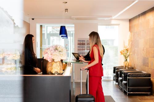 Előcsarnok, HEINhotel vienna airport in Bécsi nemzetközi repülőtér