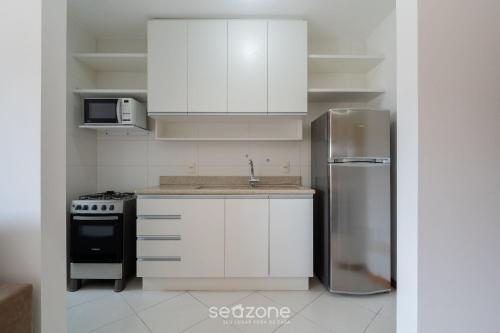 Kitchen, Apto 1 Suite a 850 m do MASC - CFE0503 in Trindade