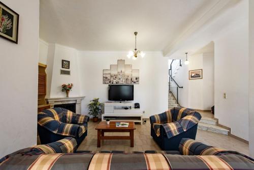 A Fantastic Place for Families Hilton Hotel are and close to amenities - image 3