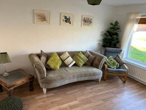 Relaxing Retreat Suffolk Norfolk Broads and Seaside town