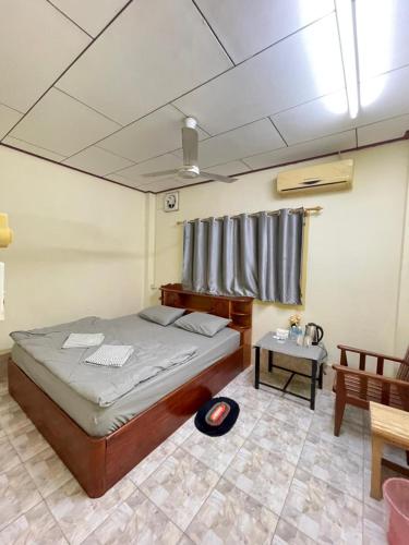 Catty tourist house in ท่าแขก