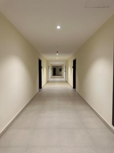 Luxury Studio Apartment - image 4