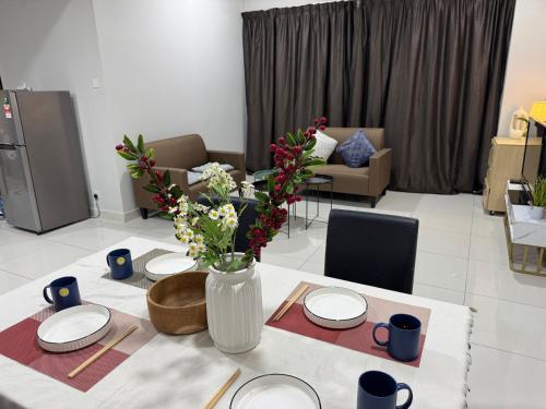 Regalia Near Subway KLCC 8PAX 2Room 2Bath, Kuala Lumpur
