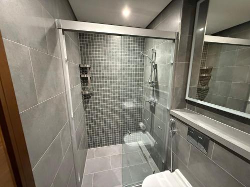 Elegant 1-Bedroom The Crest, Near Downtown Dubai, Dubai (photo 6)