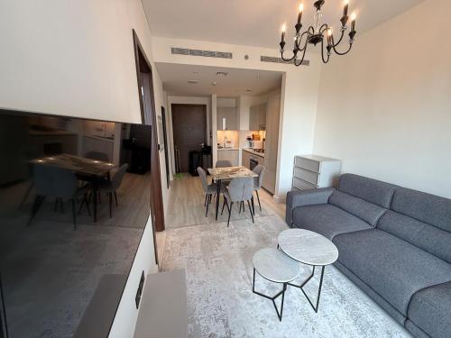 Elegant 1-Bedroom The Crest, Near Downtown Dubai, Dubai (photo 3)