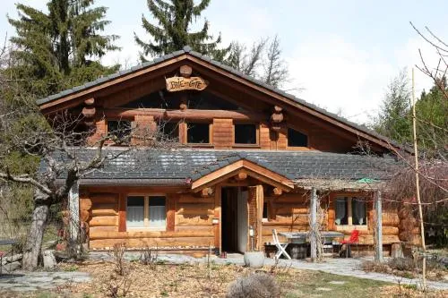 Le Gîte de Briey - Chalet complet in Chalais, Schweiz