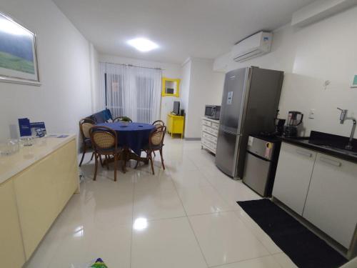 Apartamentos a 110m da Praia em Floripa - AGC in กาโชเอย์รา โด บอม เชซุส