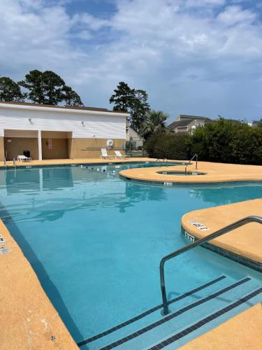 Bay Tree Great 1BR condo in Little River - image 8