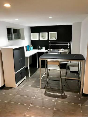 廚房, Appartement au calme, à 15 min de Montréal (Appartement au calme, a 15 min de Montreal) in 朗基爾