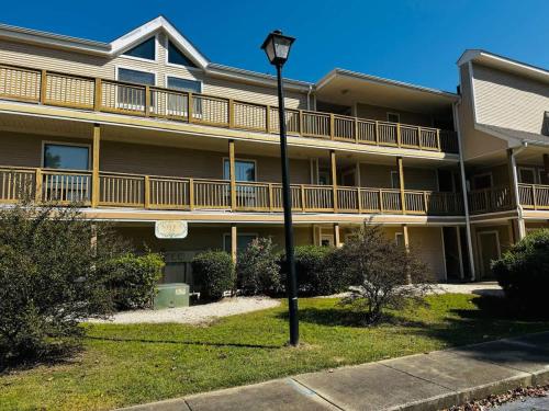 Bay Tree great 1BR apartment - image 10