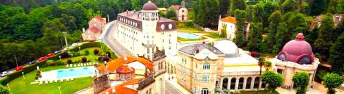 附近景點, La Casa del Bosque del Agua y SPA Prexigueiro Obsequio entrada por persona a circuito termal in 曼達里斯